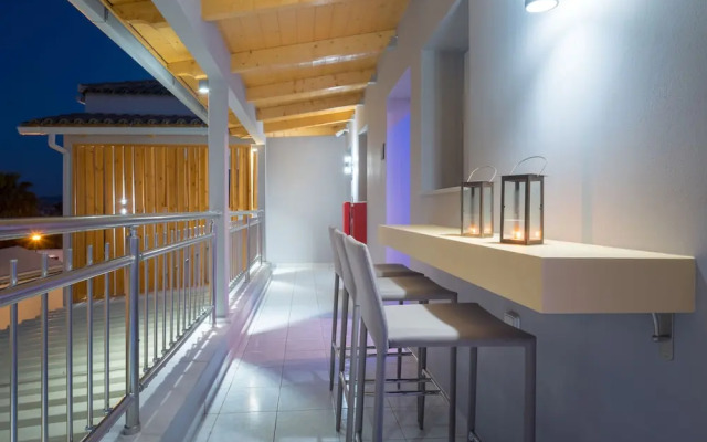 Savvas Luxury Suites