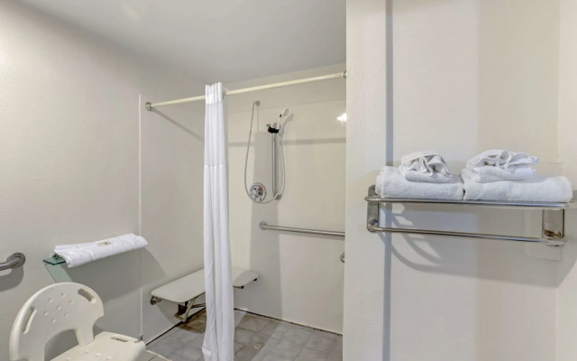 Quality Inn Enola - Harrisburg