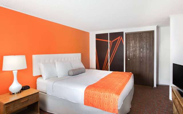Howard Johnson by Wyndham Wilmington