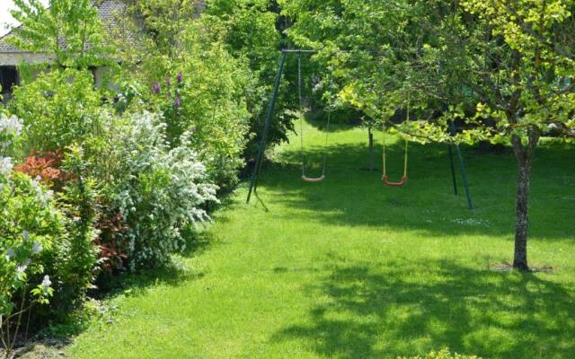 Gîte Balnot-sur-Laignes, 5 pièces, 10 personnes - FR-1-543-170