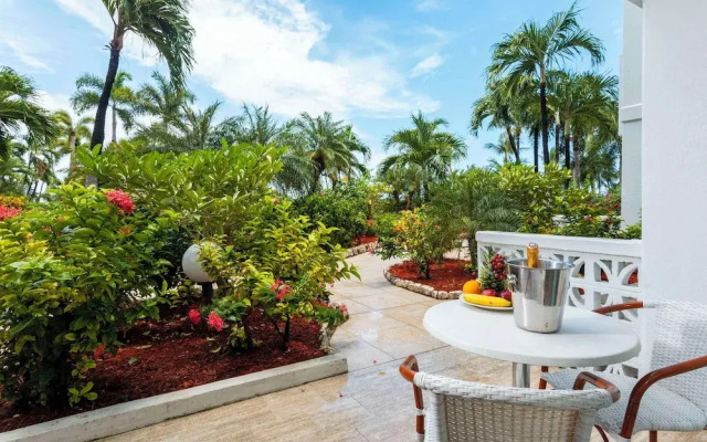 Royal Islander Resort La Plage