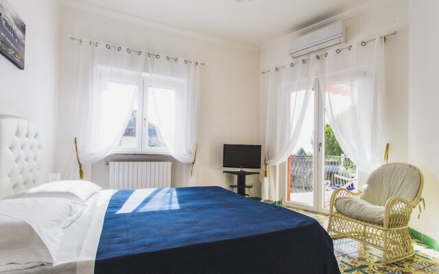 Short-Lets Sorrento Apartment and Pool