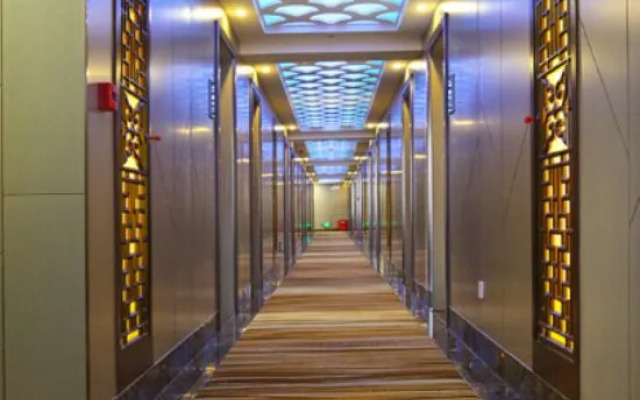 Yingkou Yudingyu Longge Business Hotel 1 (Wanda Plaza)