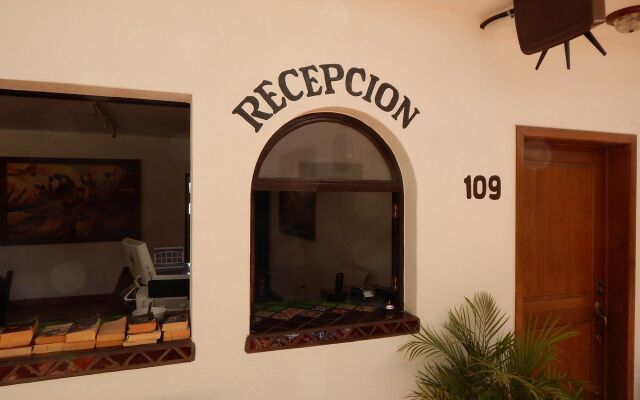 Cabo Cush Hotel