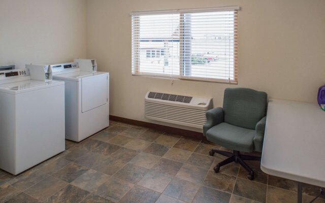 AmericInn Lodge & Suites Belle Fourche