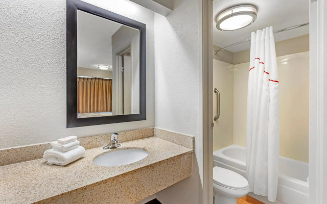 Red Roof Inn Milwaukee – Airport/Oak Creek