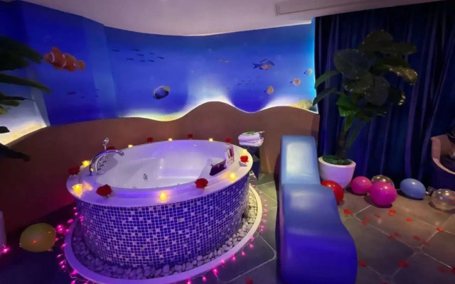 Rose Lover Hotel