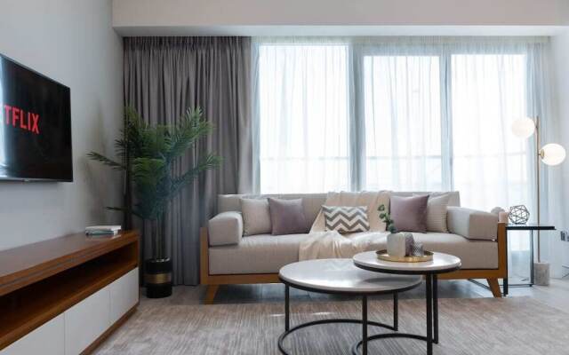 Delightful 2BR Apartment Privà Living