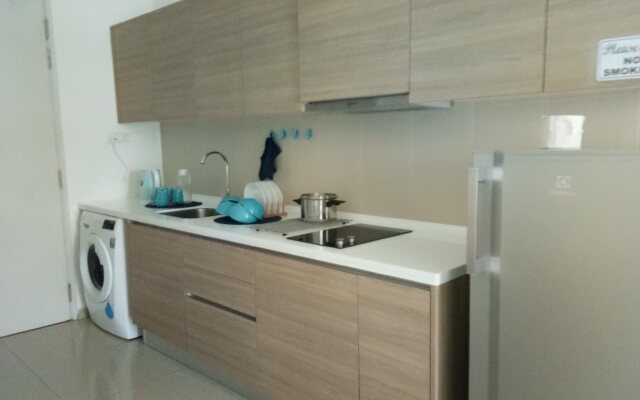 Art@trefoil setia alam*Meet2Stay*