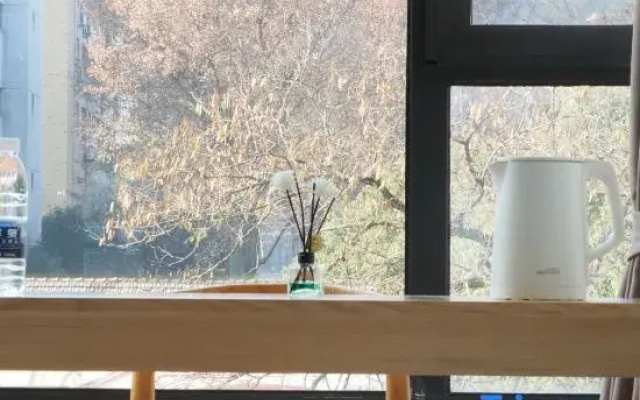 Hangzhou Xihu Qijian Jinyue Homestay (Zhejiang University Yuquan Campus)