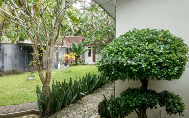 The SO Hotel Mitra RedDoorz