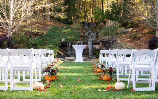 The Lodge at Flat Rock