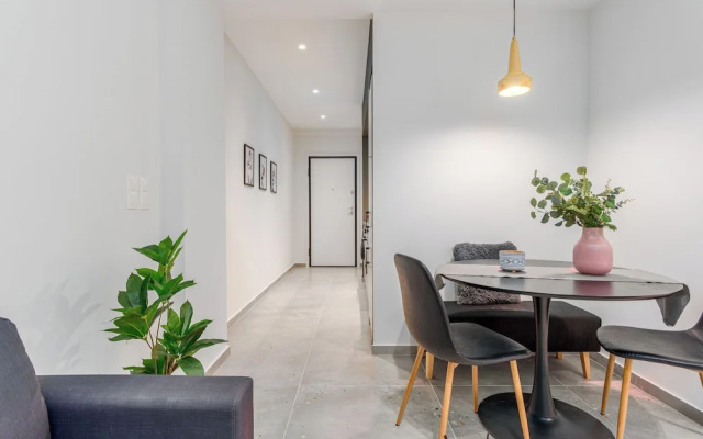 Penelope's Charming 2-BR Apt in Athens