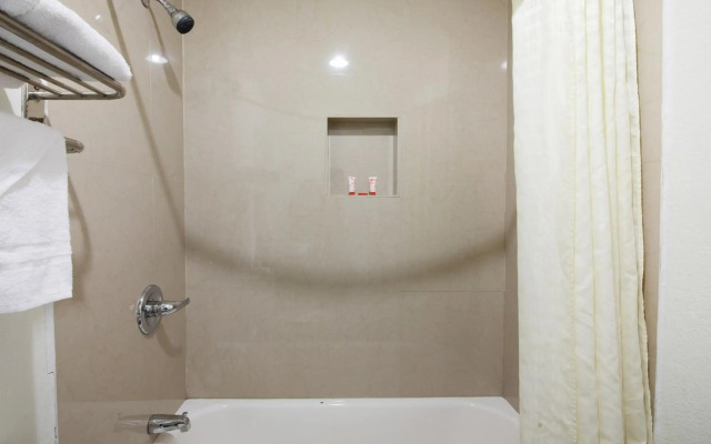 Studio 6 Irving, TX – DFW North