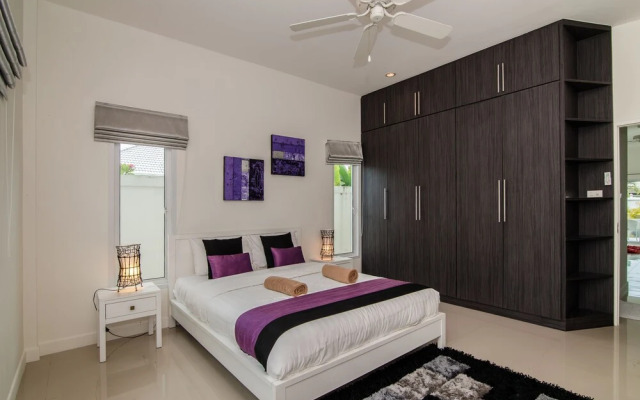 Hua Hin Pool Villa with 4 Bedrooms L50