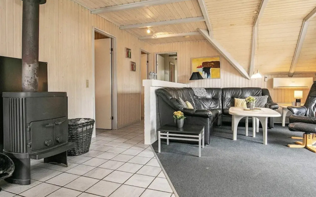 8 Person Holiday Home in Blavand