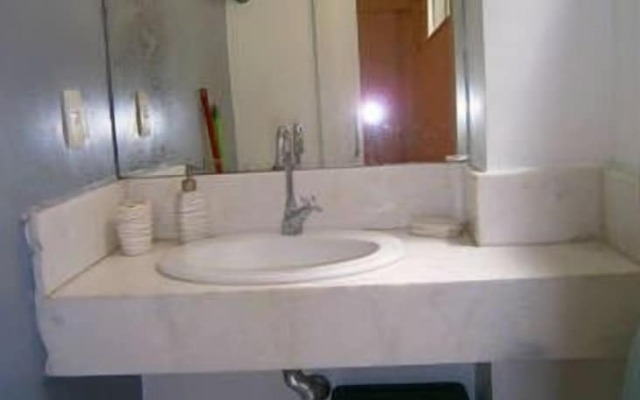 Etours - Prático Apartamento em Copacabana 1141