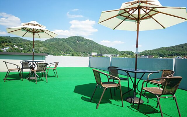 Jeonju Hyangkyo Cheotjip Pension