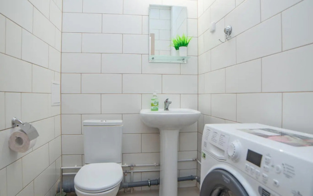 Европа Центр на улице 8 марта 202 корпус 3