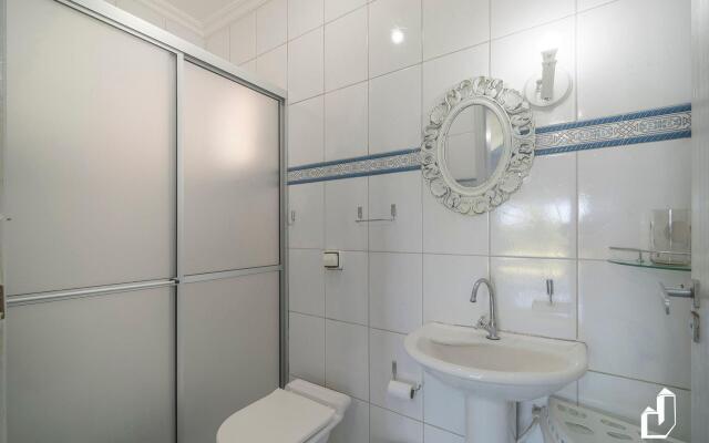 Duplex frente ao mar com 02 suítes climatizadas