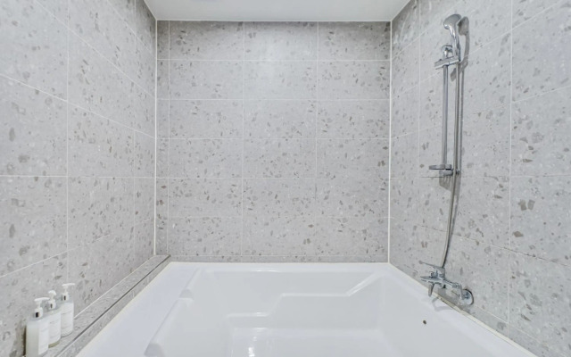 No.25 Signature Hotel Daechung