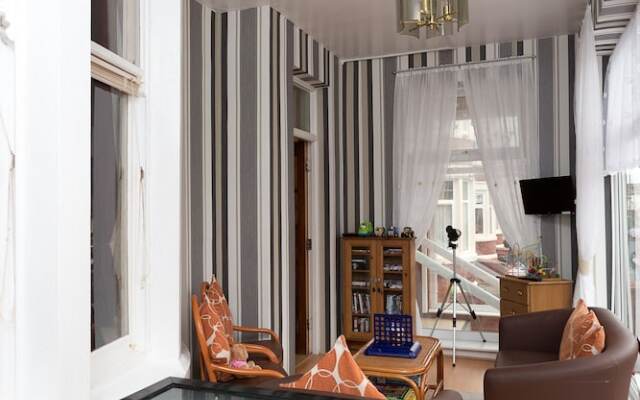 Mayfield Hotel