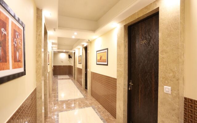 OYO 12833 Century Grand