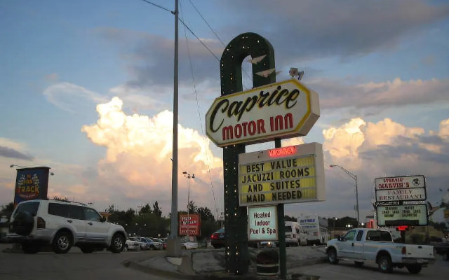 Caprice Motor Inn