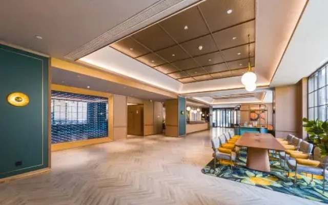 Orange Hotel (Jinan West Railway Station)