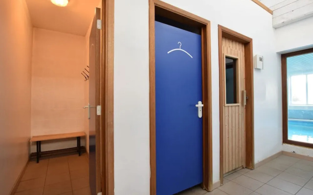 Holiday Home in Tenneville With Indoor Pool