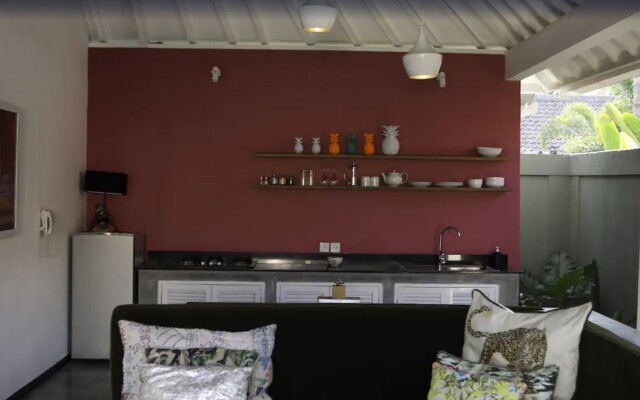 Gili Khumba Villas