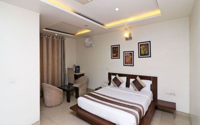 OYO 15503 Corporate House