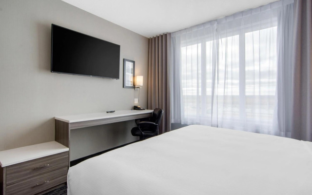 Comfort Inn & Suites