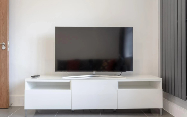 3 bedroom Luxury Apartment in Canary Wharf