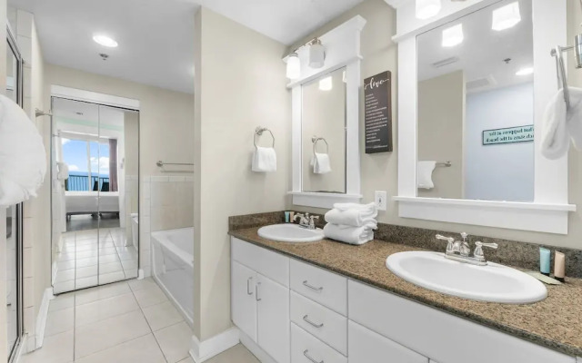 Grand Panama 1005 - Tower Two