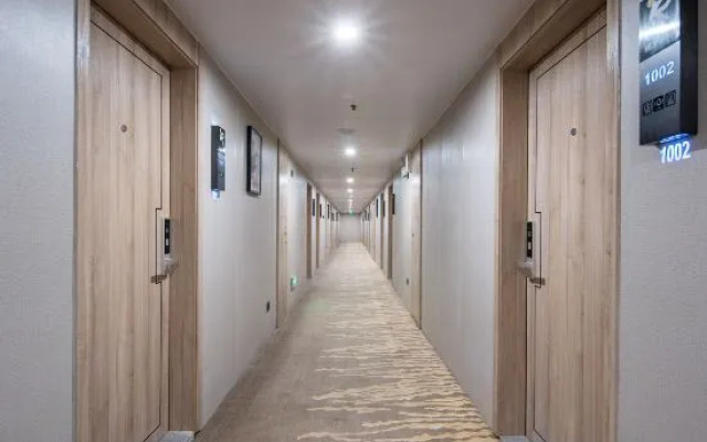 Licheng Heyi Hotel (Changsha Wuyi Square IFS International Financial Center)