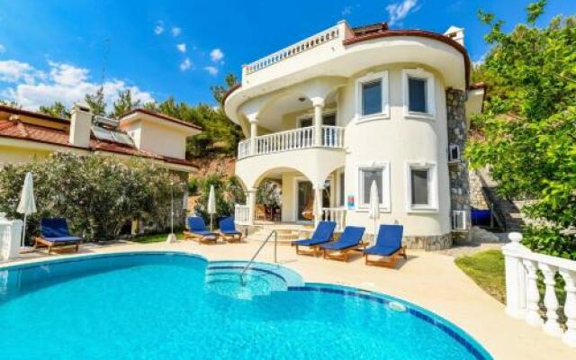Lakestone Villa