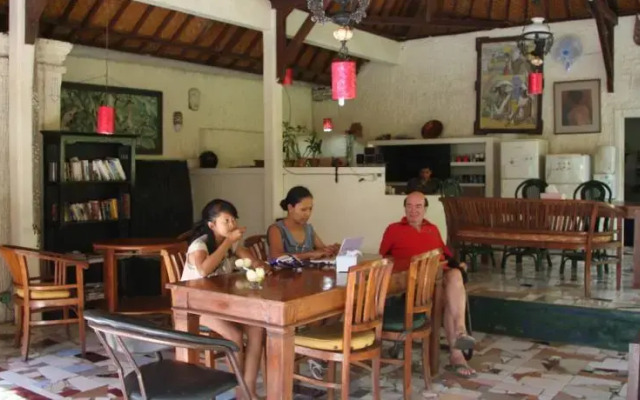 Tiing Gading Bungalows