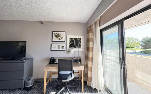 Hampton Inn Lincoln Airport I8