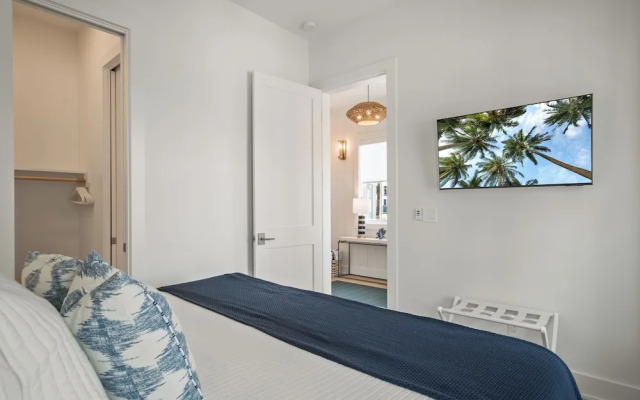 Serenity Shore 305 SOU