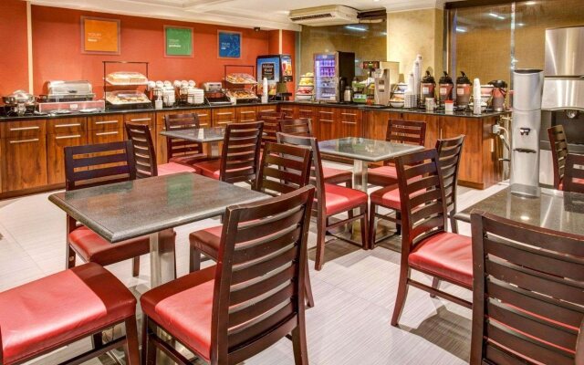 Ramada by Wyndham New York Times Square West