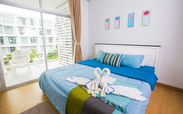 The Seacondo (Room for Holiday)