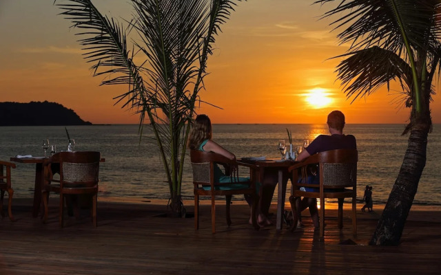 NgapaliI Bay Villas & Spa