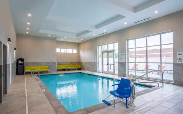 Holiday Inn & Suites Memphis Southeast-Germantown by IHG