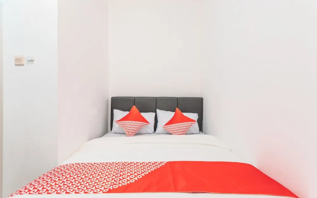 J&b Room Utan Kayu by OYO Rooms