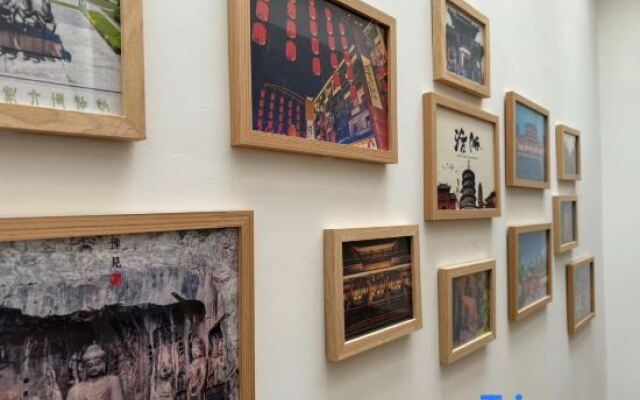 Zhiyu Homestay (Luoyi Ancient City Cross Street)