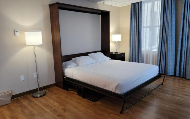 Ariel Broadway Hotel