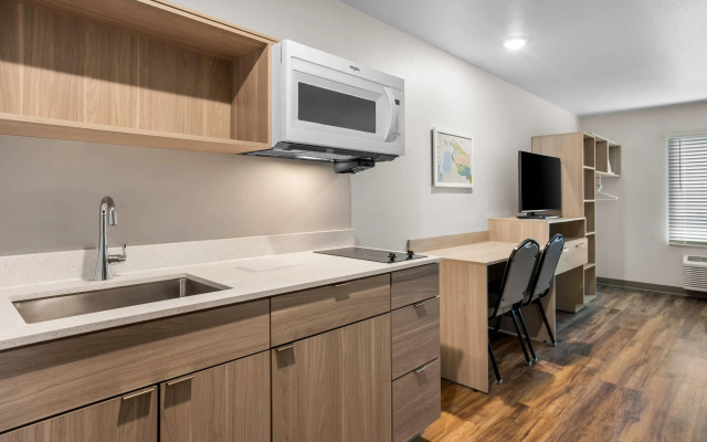 WoodSpring Suites Savannah West - Ellabell Metaplant