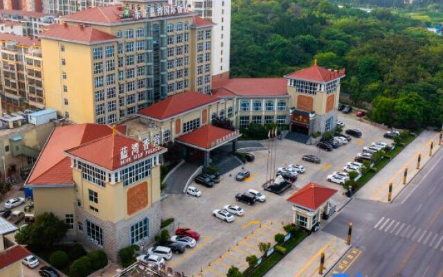 Dongzheng Lanwan International Hotel