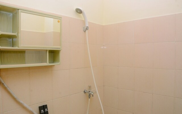 Comfy And Best Deal Studio Room Tifolia Apartment By Travelio